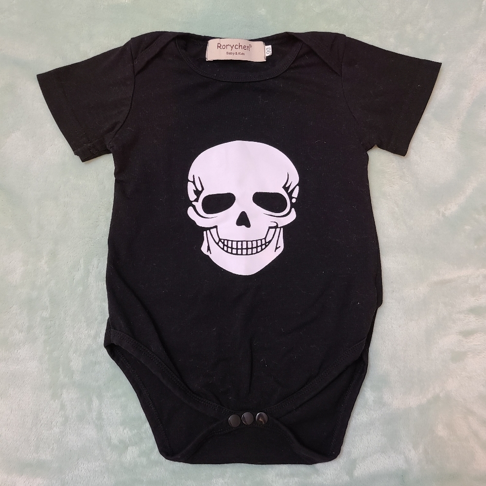 Skull Onesie 12 mos